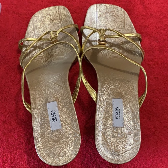 BEAUTIFUL PRADA HEELS 💕💕 - Picture 10 of 10